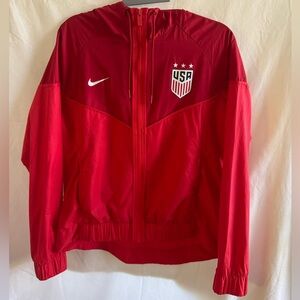 Nike red USA women’s Soccer zip up Windbreaker jacket size small